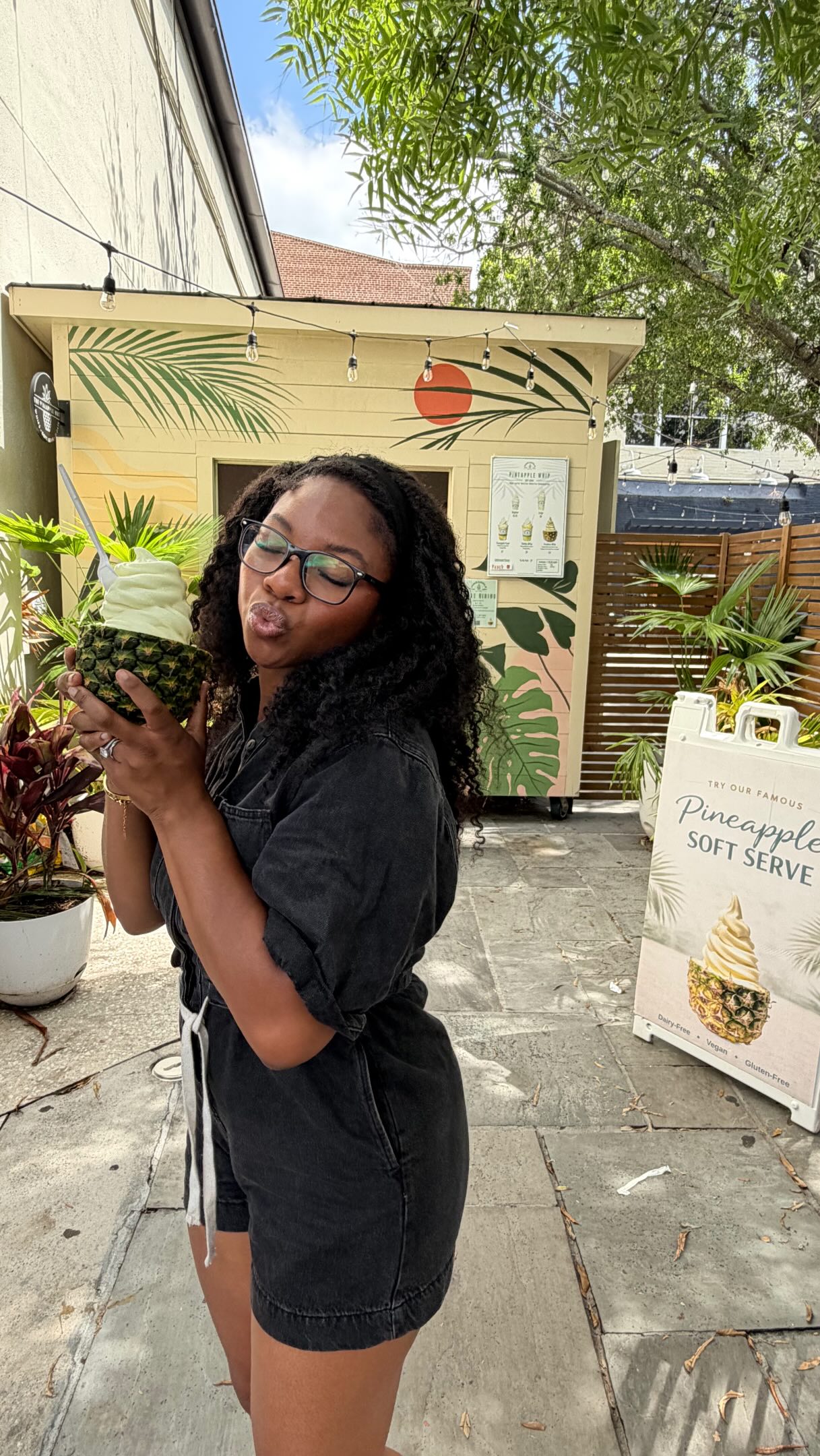 Niageria E. | Food, Travel, and Lifestyle Creator, The Dewberry Charleston