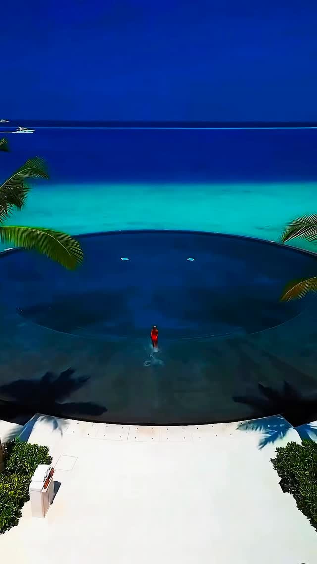 NickOnTheMovee, The Ritz-Carlton Maldives, Fari Islands