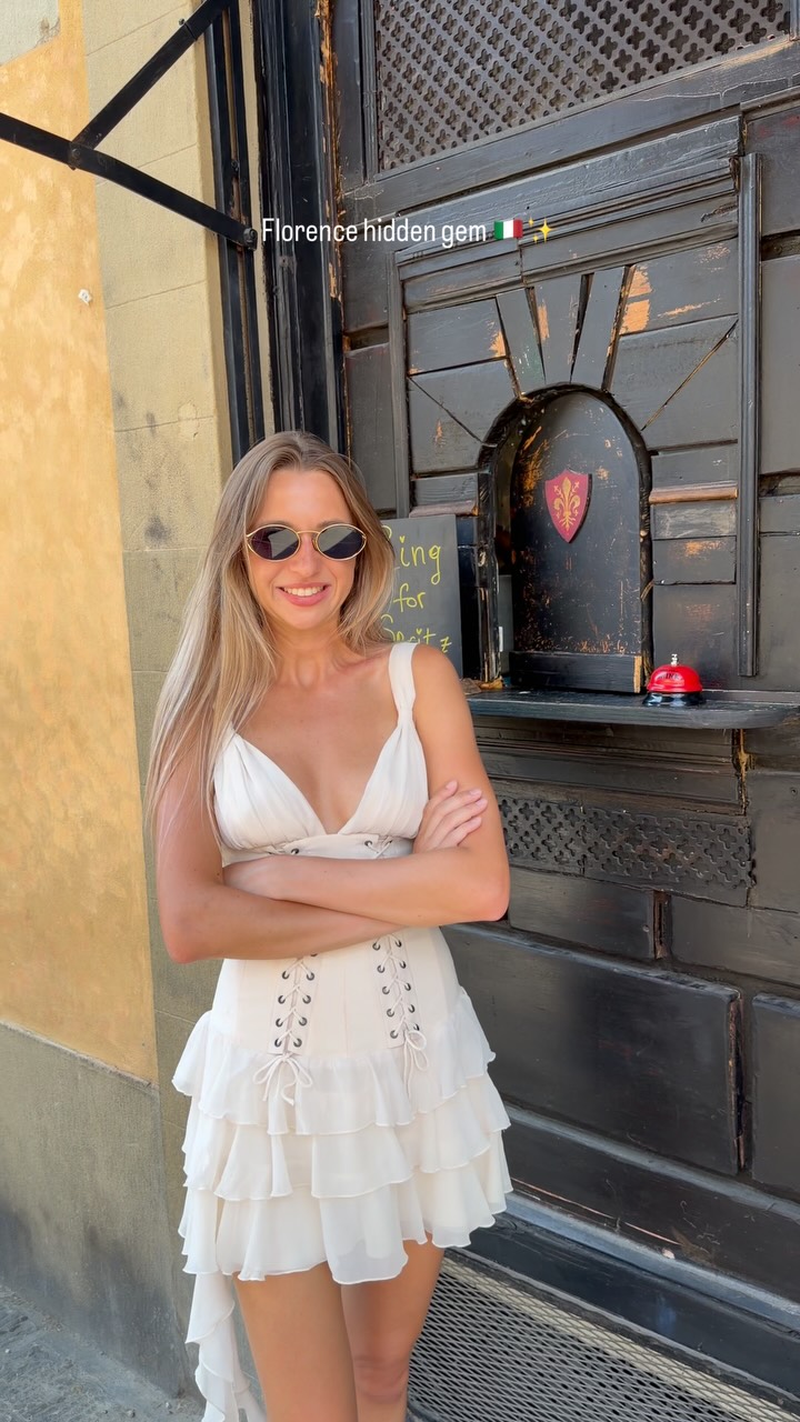 Alexandra Sahanovici | Realtor & Developer, Riccardi Medici Palace