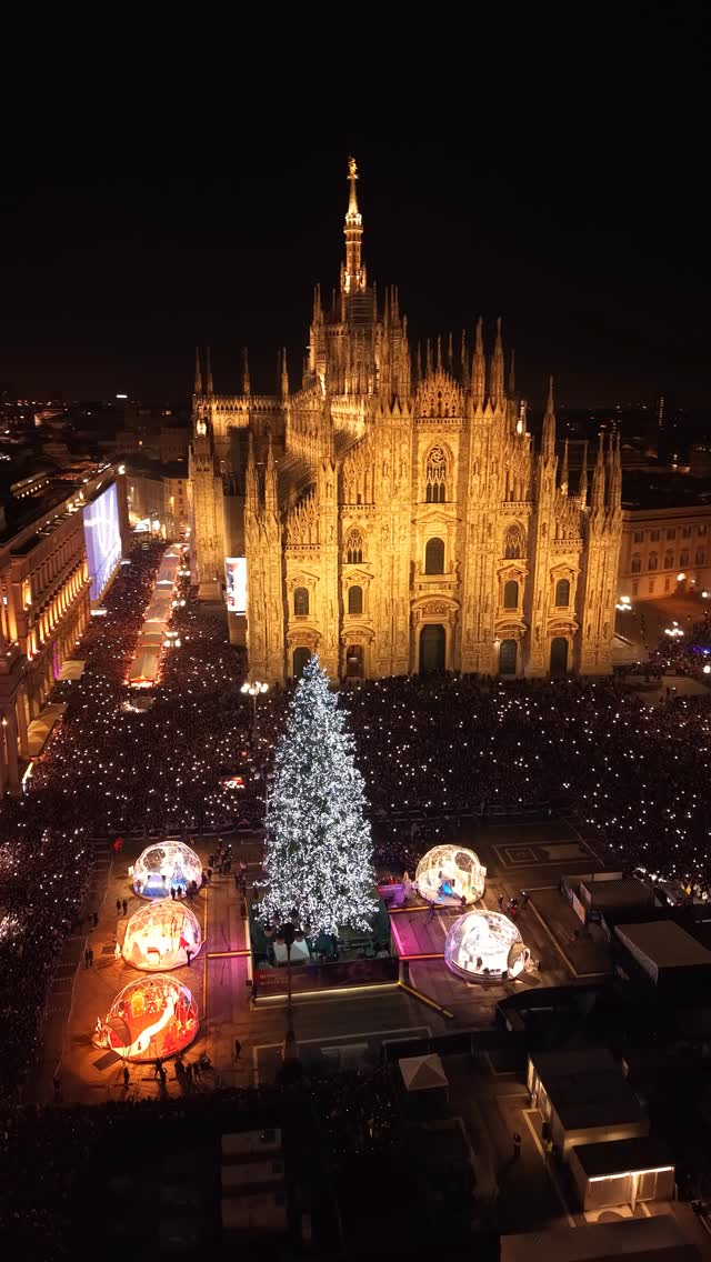 LeoPh © Drone & Aerial Cinematography Milano, Cathedral Square