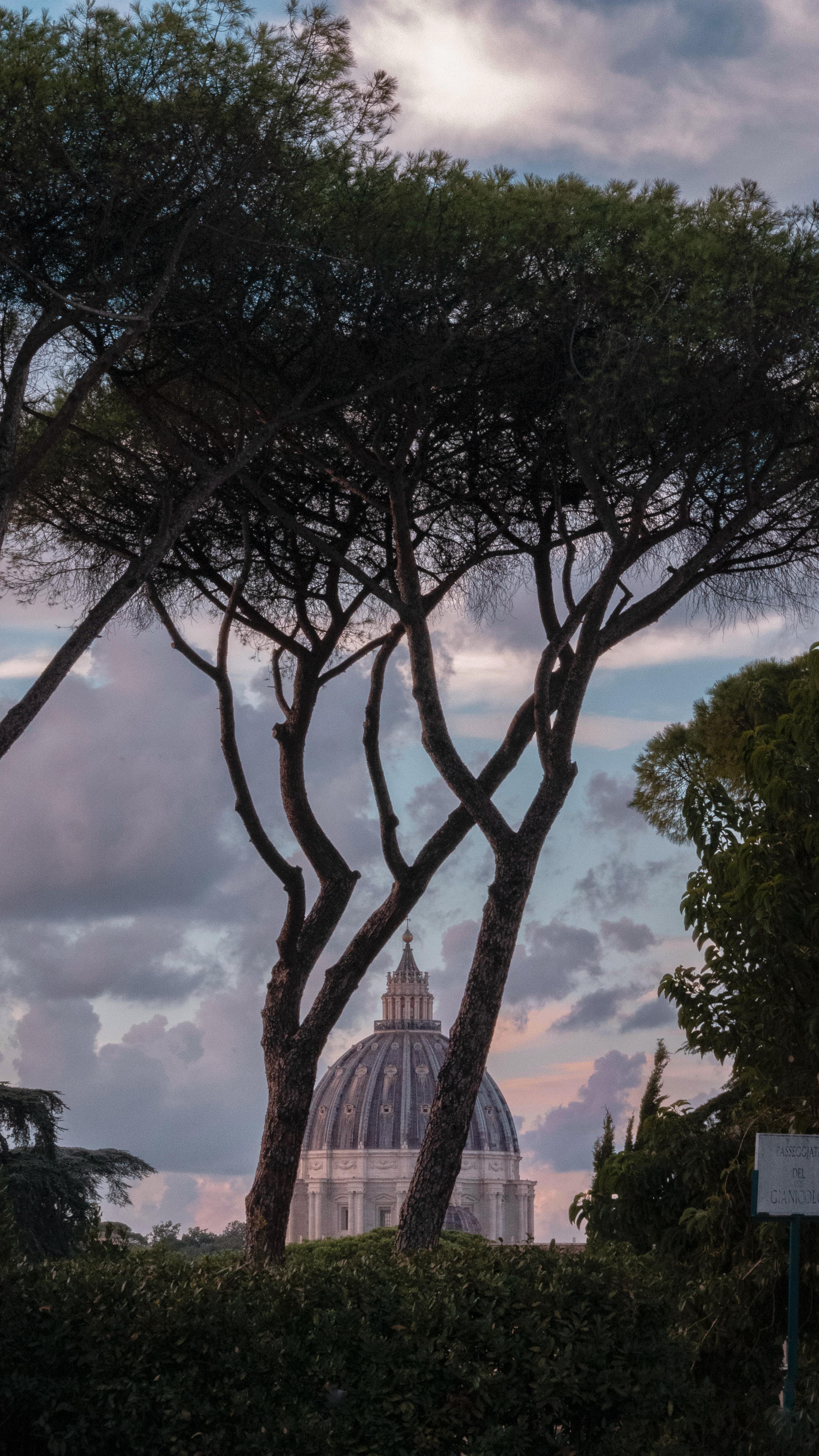 Marko Morciano | Travel Storyteller & Author, Colosseum