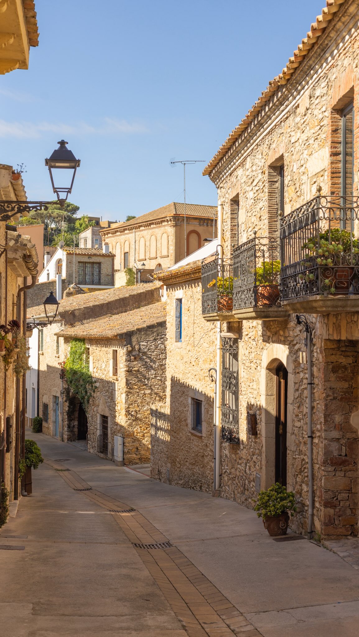 Jess Inions, Tossa de Mar