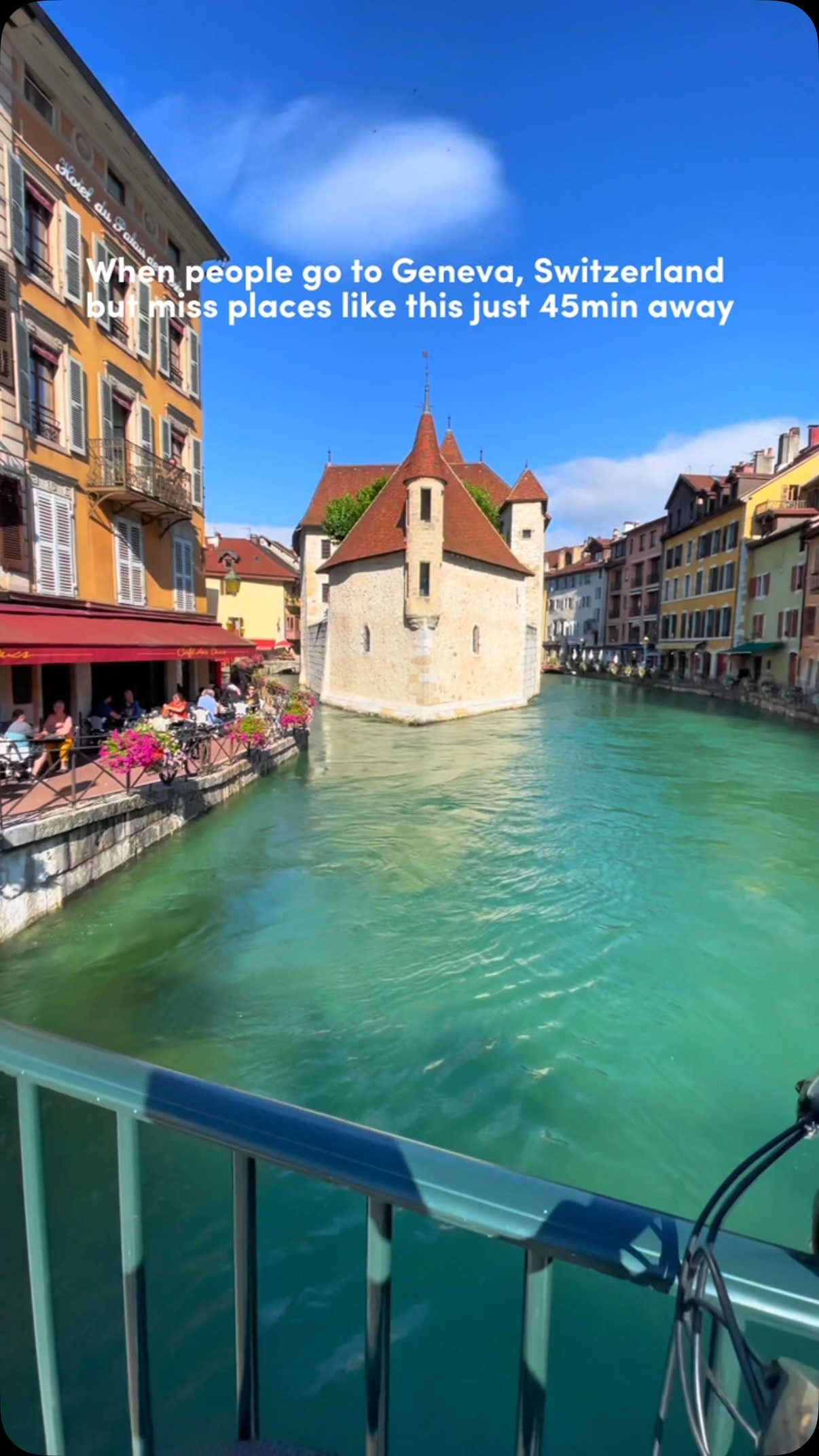Sonia Ambika | Solo Travel + Food ✈️, Lake Annecy