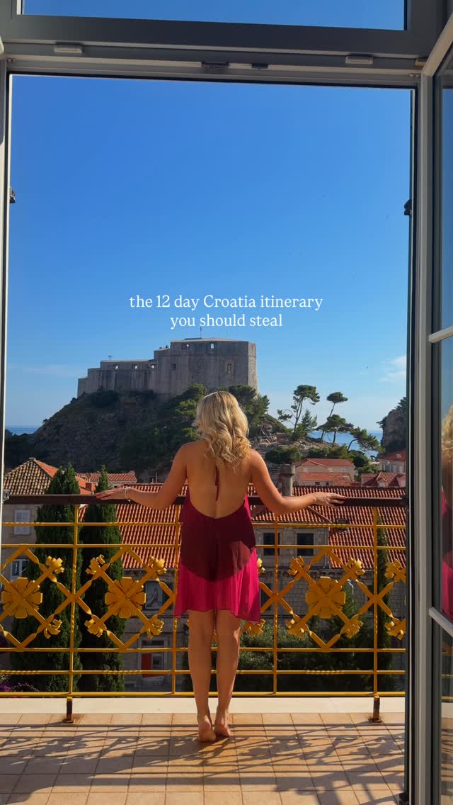 Carly | Travel Creator & Trip Inspo, Buža Bar