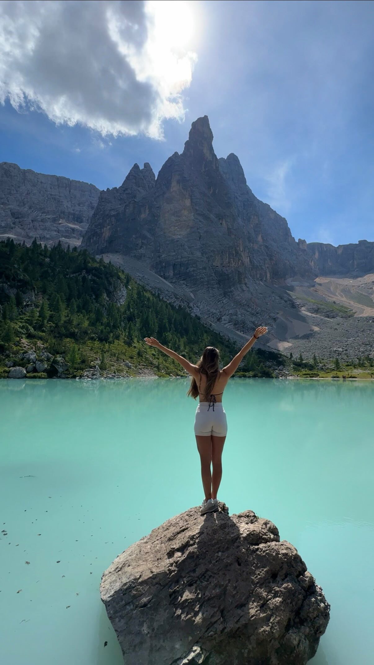 Adél Országh, Dolomites