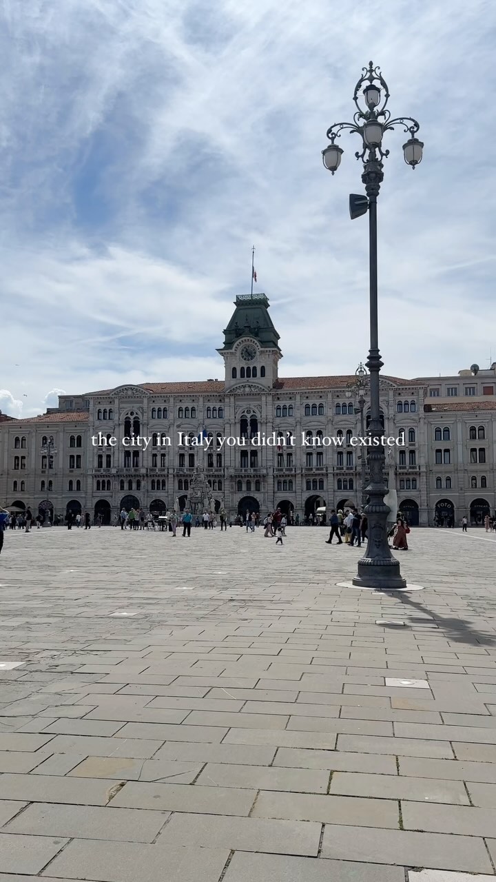 Chiara | Italy & Europe travel creator, Piazza Unità d'Italia