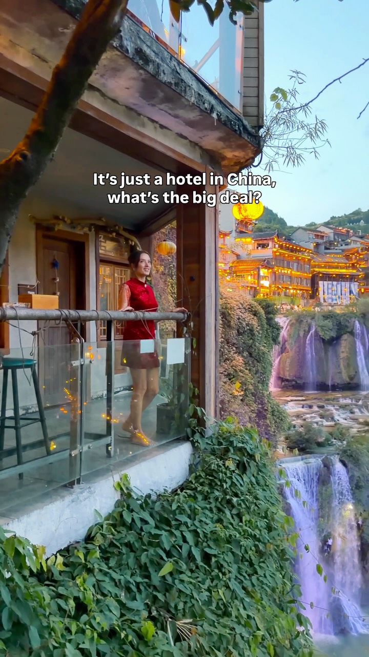 Claudia & Kaan | Travel & Lifestyle Creators, Fenghuang County