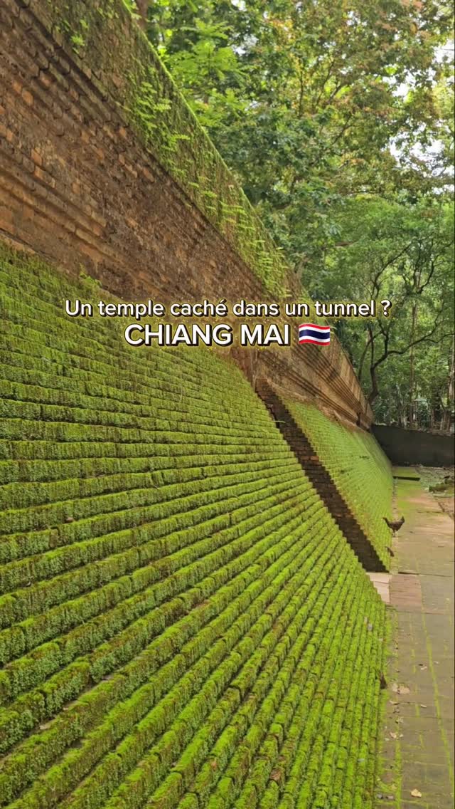 Manue 🇹🇭 Créatrice de contenu voyage, Baan Kang Wat