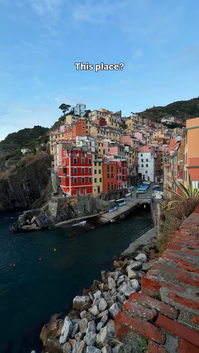 𝐃𝐫𝐢𝐬𝐡𝐭𝐢 | Road Trips & Unique Places, Manarola