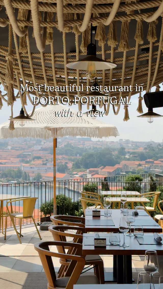 Jackie Rezk✨ Solo Travel Blogger | London, Douro River