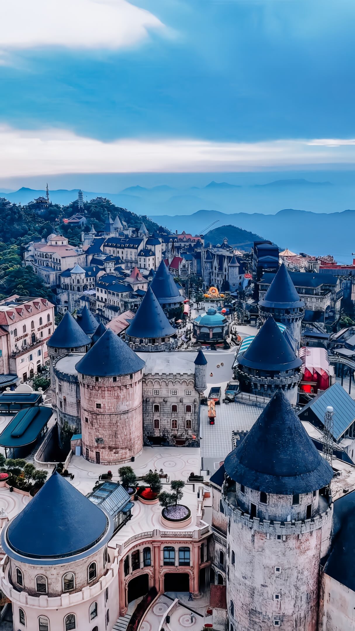 Vietnam Moments 🇻🇳 Travel | Food | Tips, Ba Na Hills