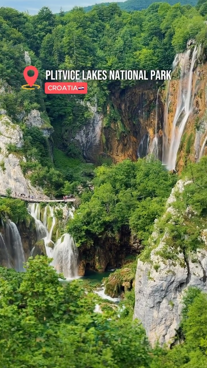 Ann🇮🇳🏴󠁧󠁢󠁷󠁬󠁳󠁿 | travel + lifestyle, Plitvice Lakes National Park