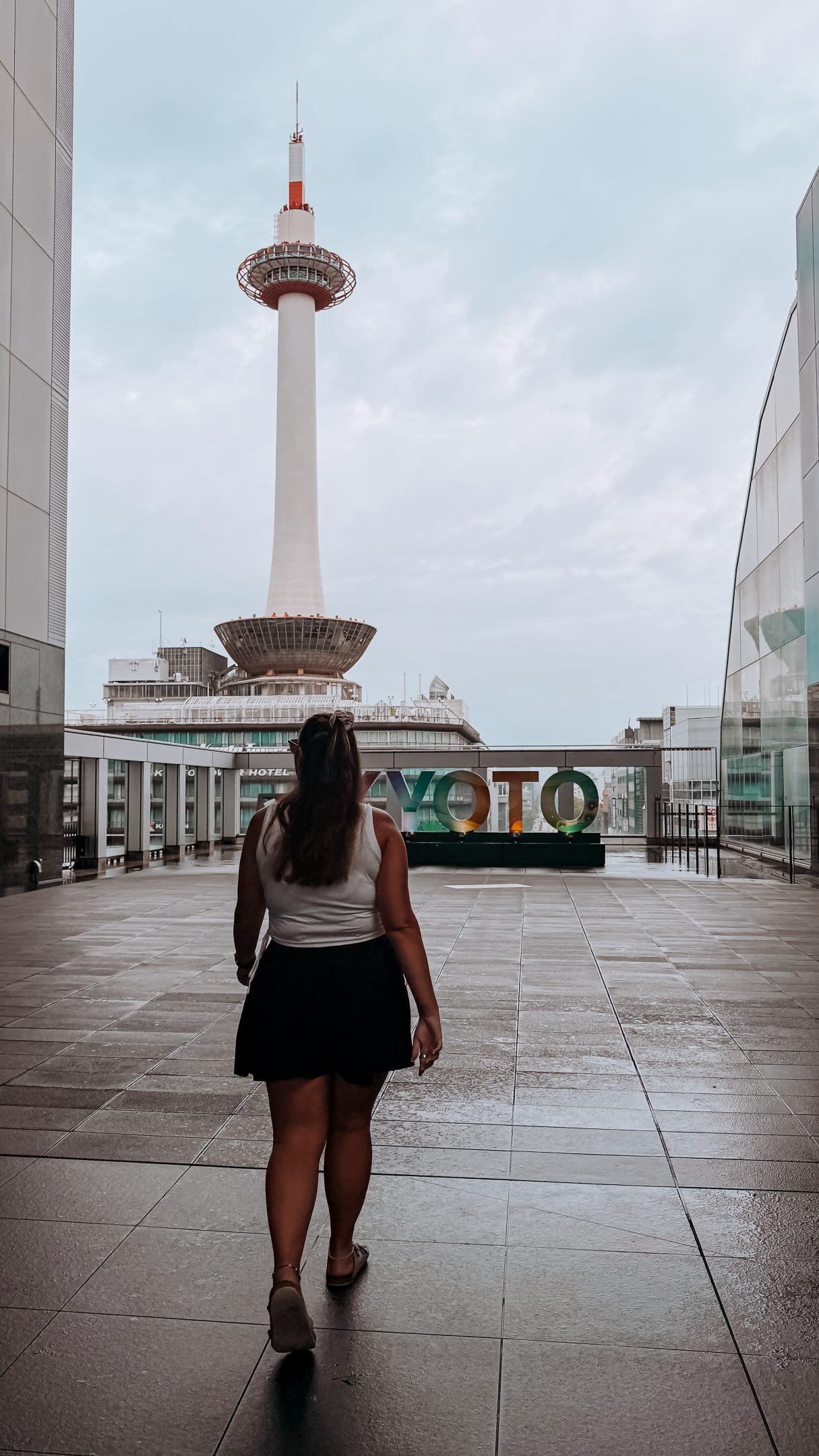 TOTI & ALE | UK TRAVEL CONTENT CREATORS 🇬🇧, Kyoto Tower