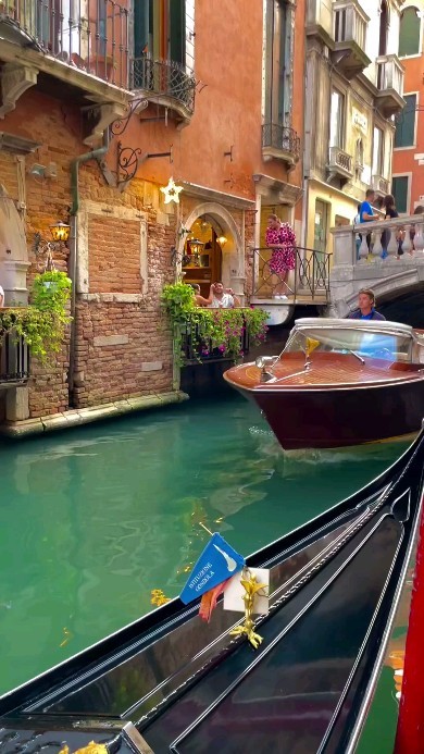 Italy by Nicolas, Bridge of Sighs