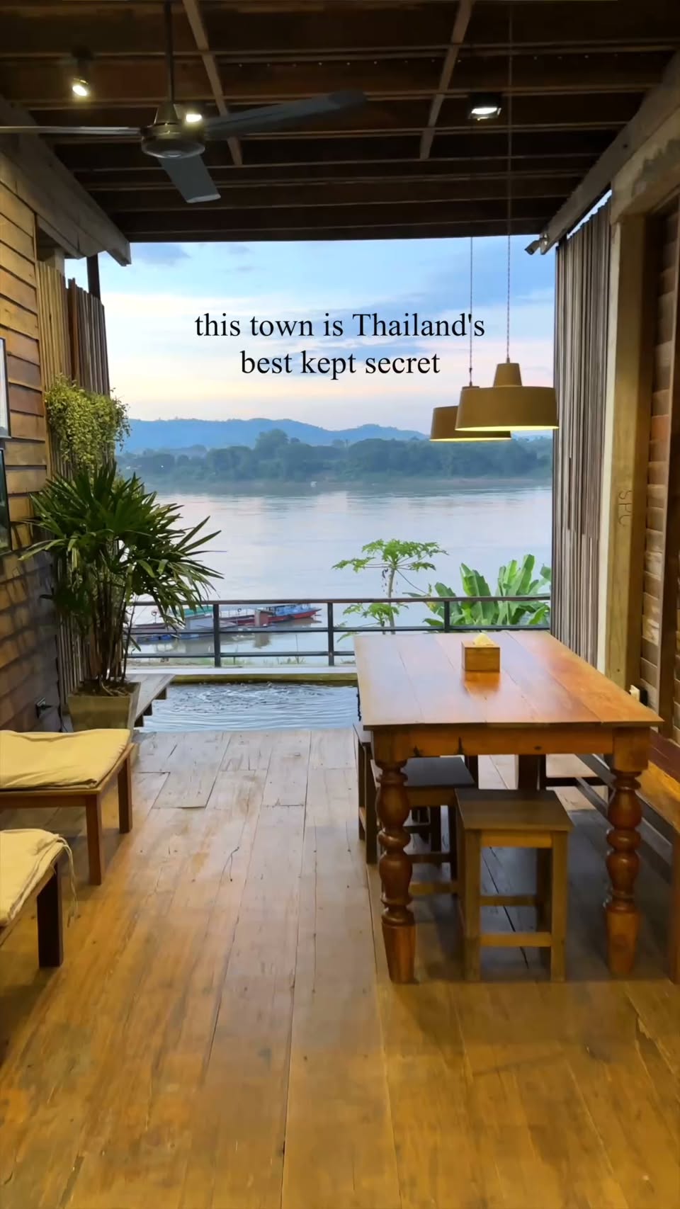 Facebook, Luang Prabang