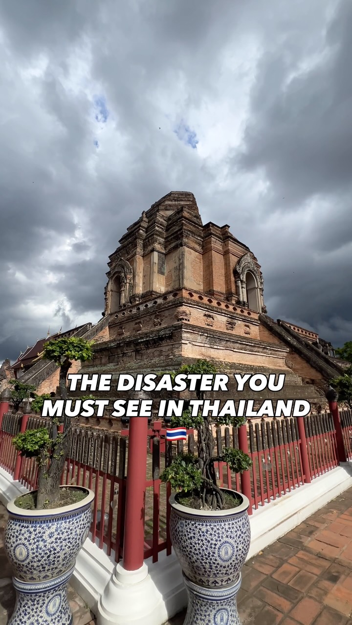 Thailand Travel • Bangkok, The Temple of the Emerald Buddha