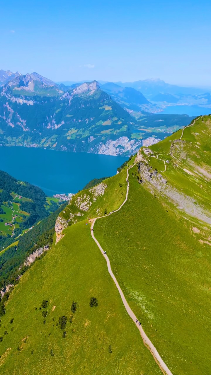 Juraj & Nika ⛰️ Adventure Travel Couple, Fronalpstock