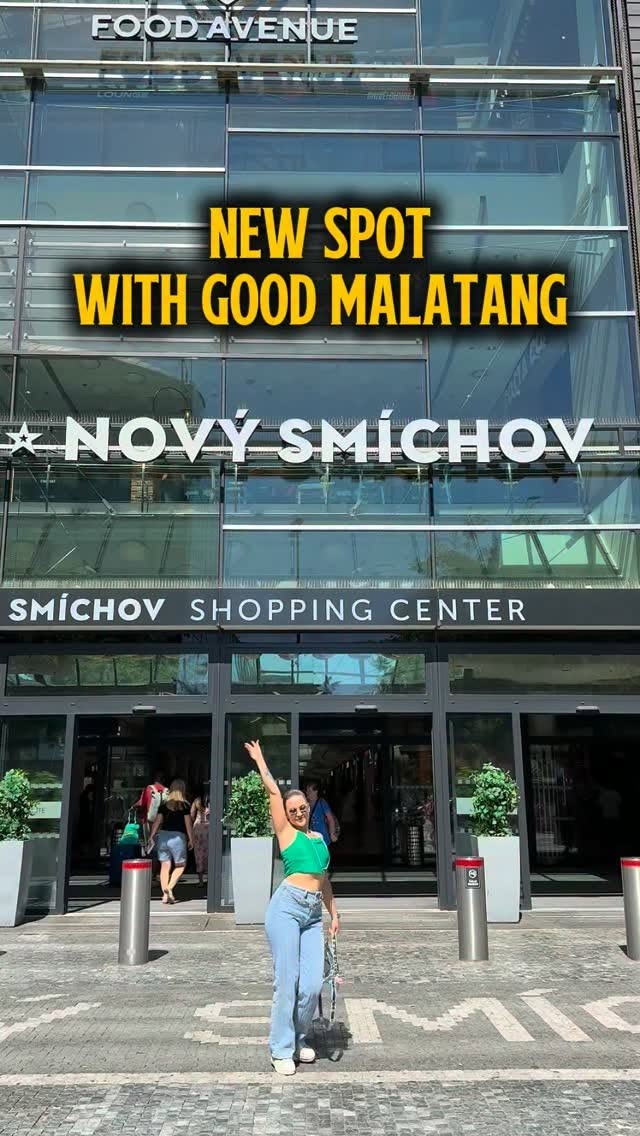 Facebook, Nový Smíchov Shopping Centre
