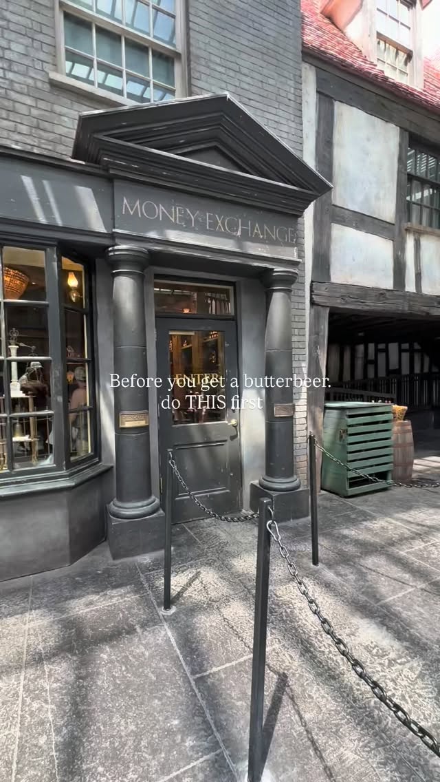 Stephanie Bulger, The Wizarding World of Harry Potter - Diagon Alley