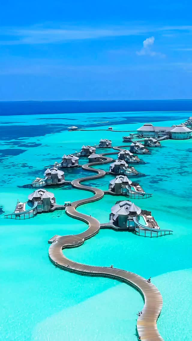NickOnTheMovee, The Ritz-Carlton Maldives, Fari Islands