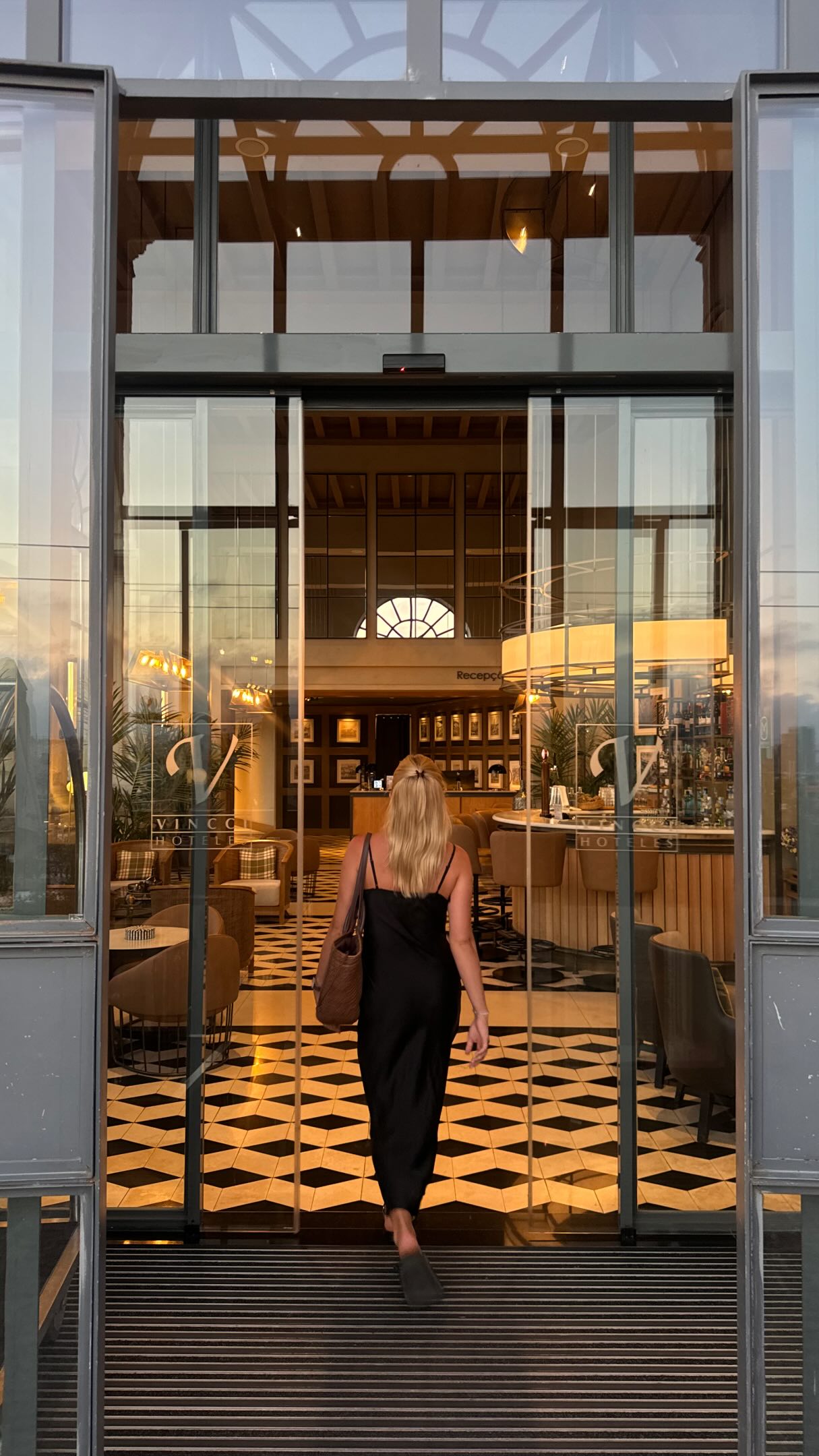 Creating content ✨ UGC & Travel | Blogger 🌍 | Portugal, Luís I Bridge