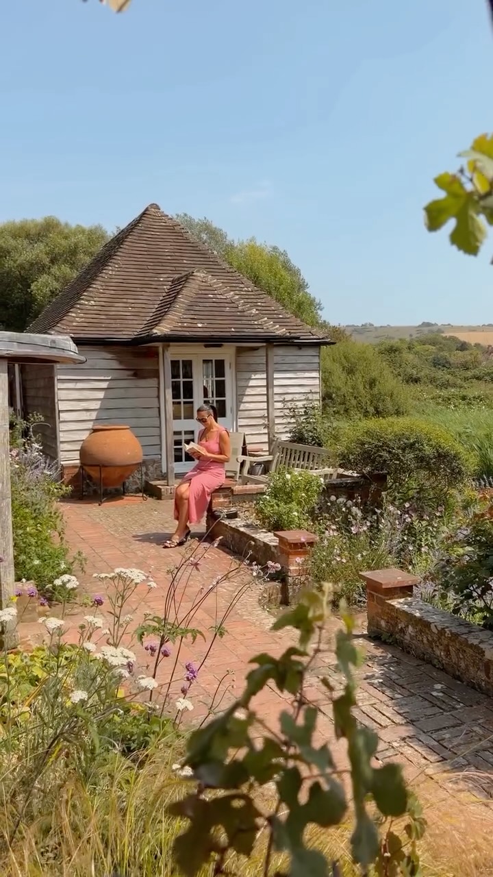 Donika | Travel & Lifestyle 🦩, Cuckmere Valley