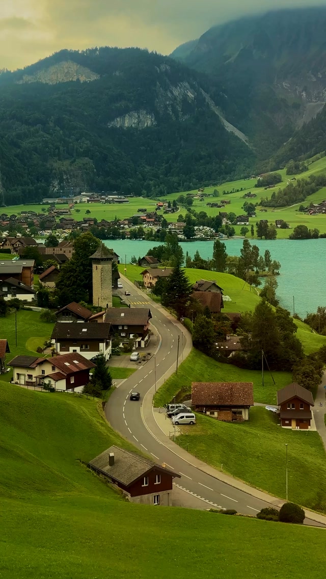 Min Kwak | Travel Creator | USA, Interlaken