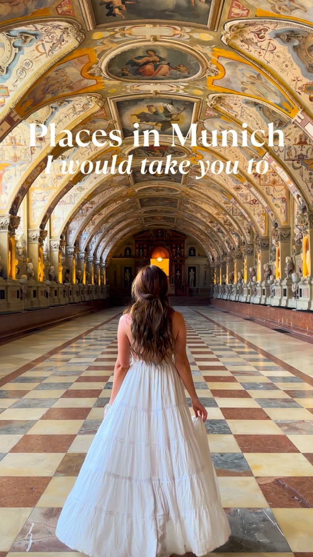 Natalia Hasenkampf | San Diego + Travel, Marienplatz