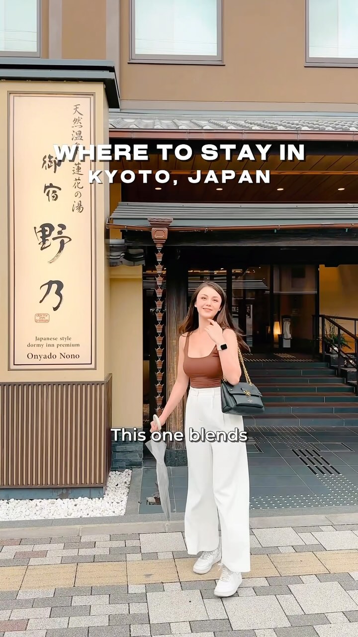 Samantha | Asia Travel & Content Creator, Fushimi Inari Taisha