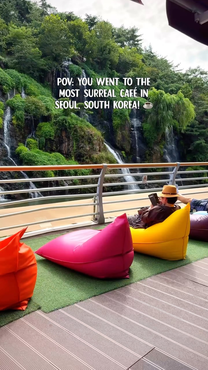Karen Lee | Travel Creator | USA, Cafe Pokpo