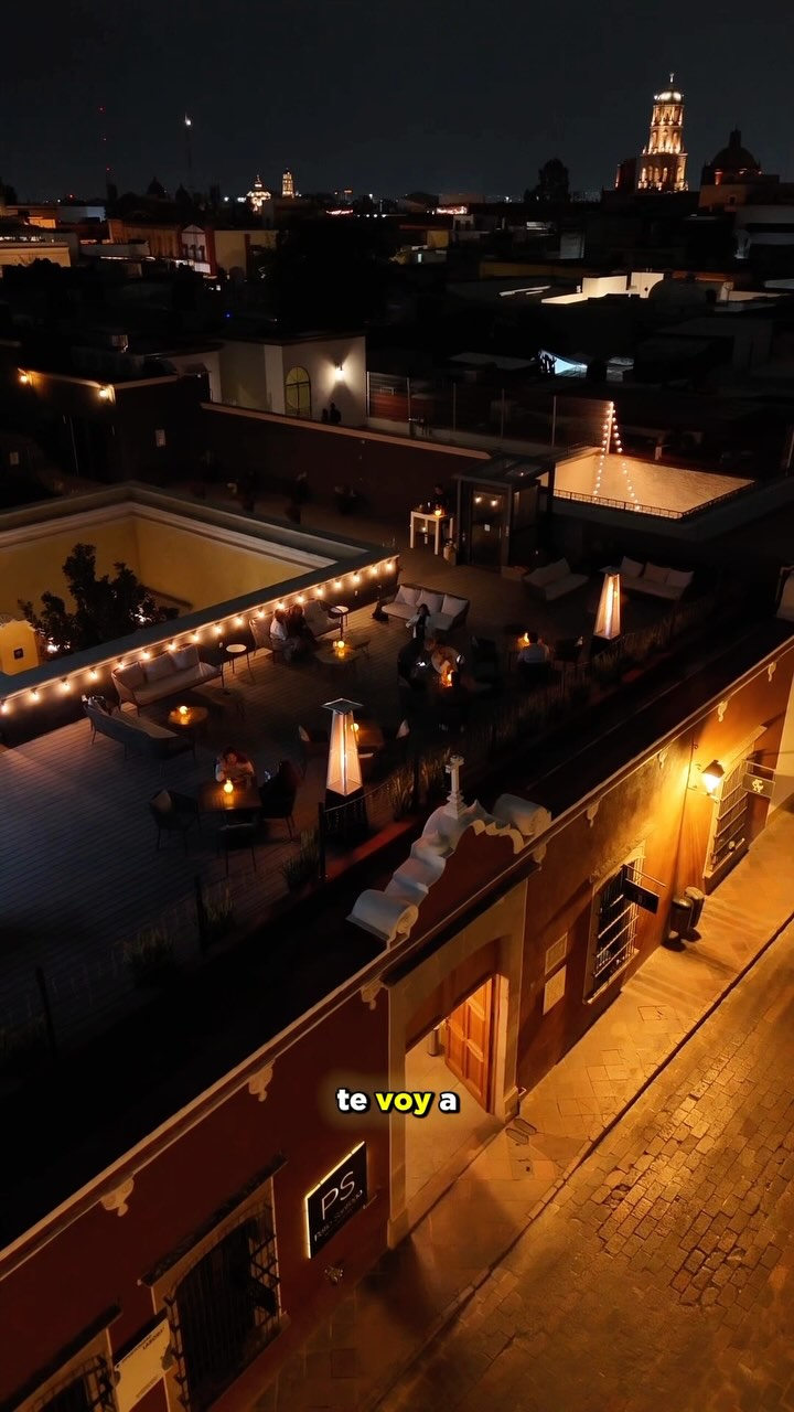El Tragonauta, Hotel Patio Santiago