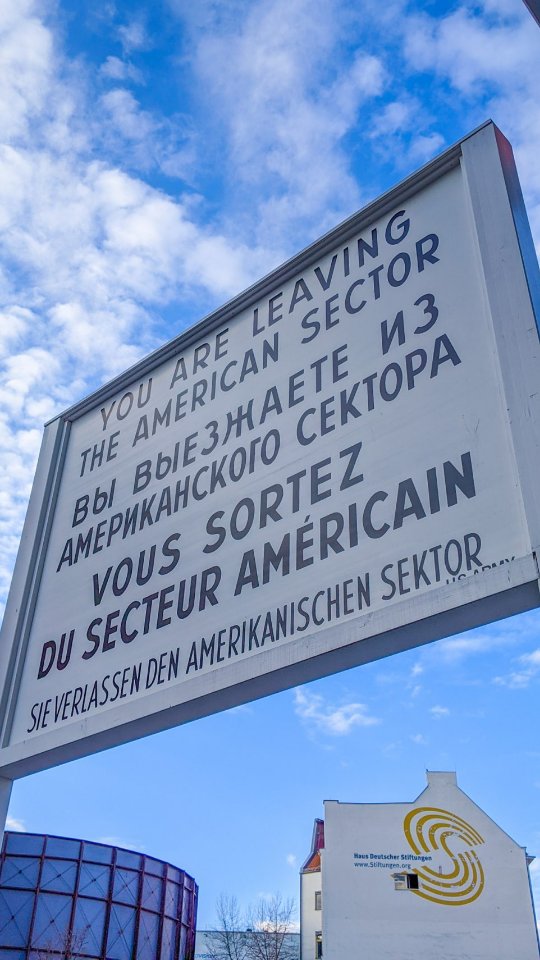 Megan Arz | Travel Tips, Checkpoint Charlie