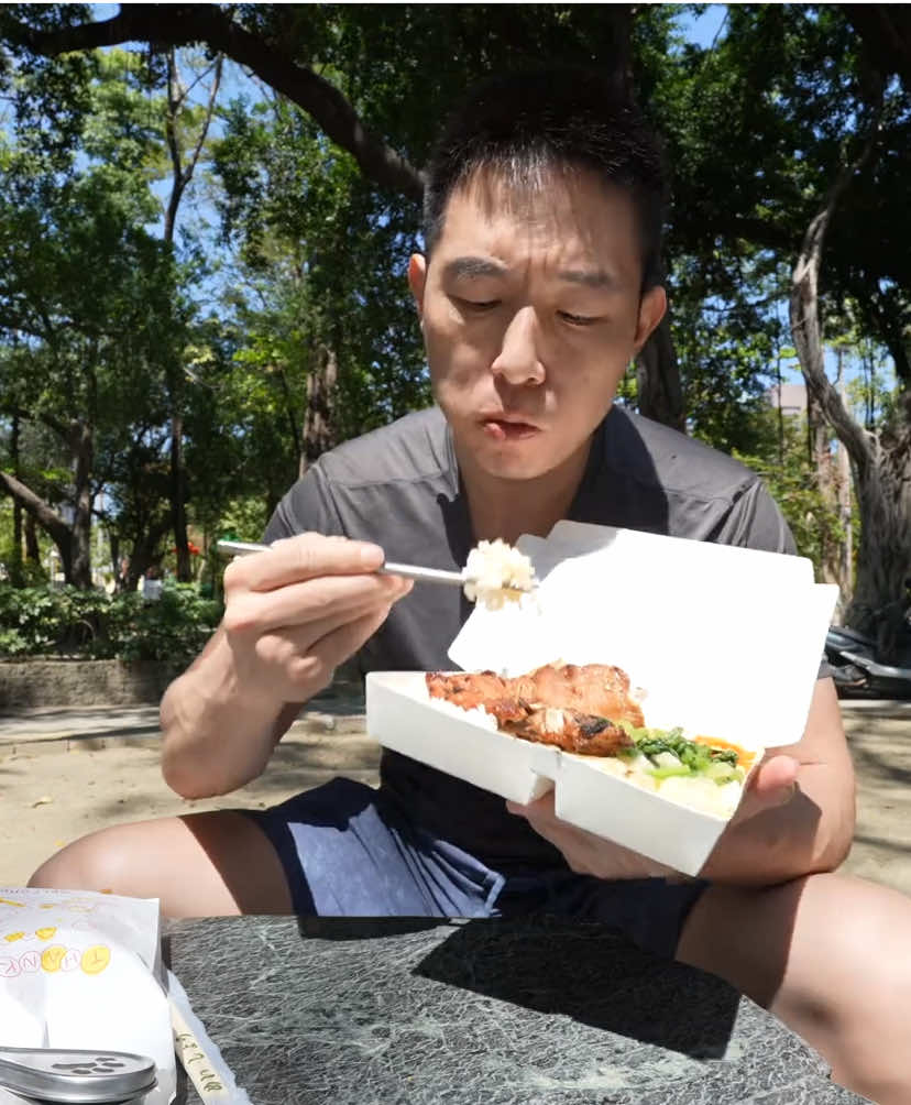 文仔愛美食, 春蘭割包