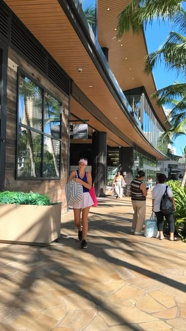 hawaiirewardtravel, Waikiki Market