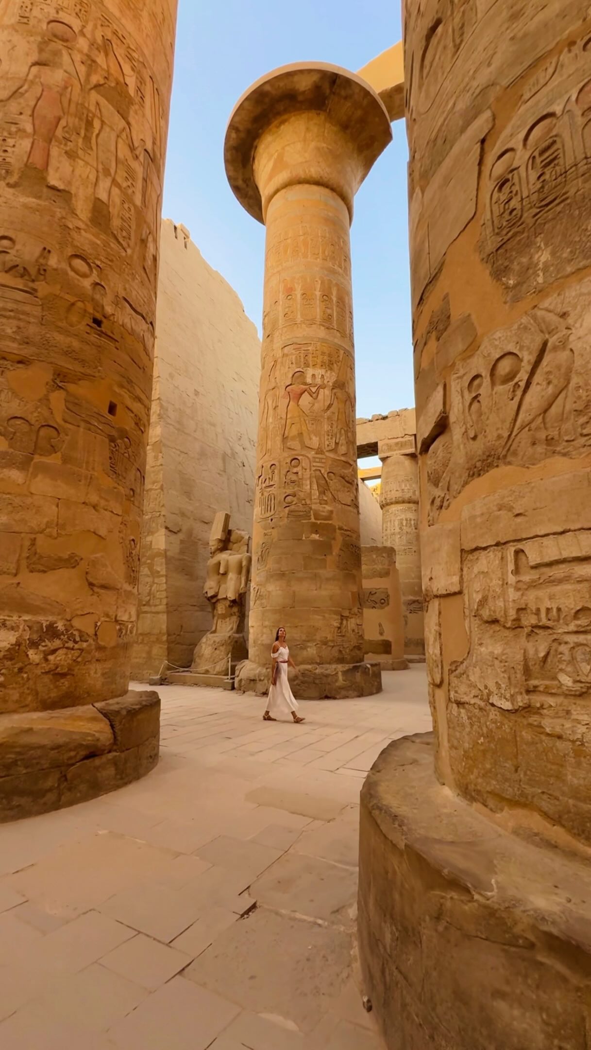 Nathalie Aron 🌍 Adventure & Luxury Travel Creator, Karnak