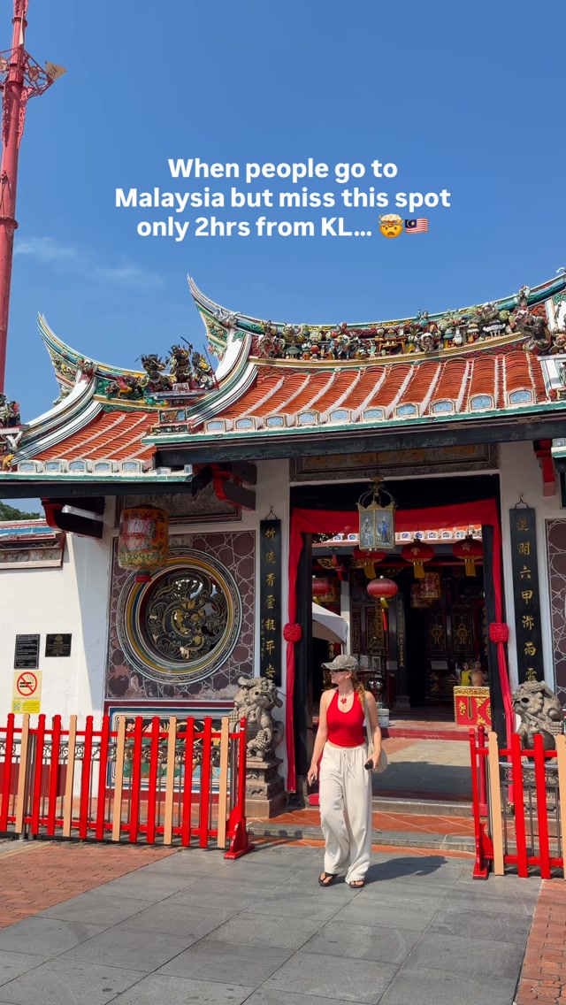 Britt & Mitch ✈ Australian Travel Creators, Jonker Walk Melaka