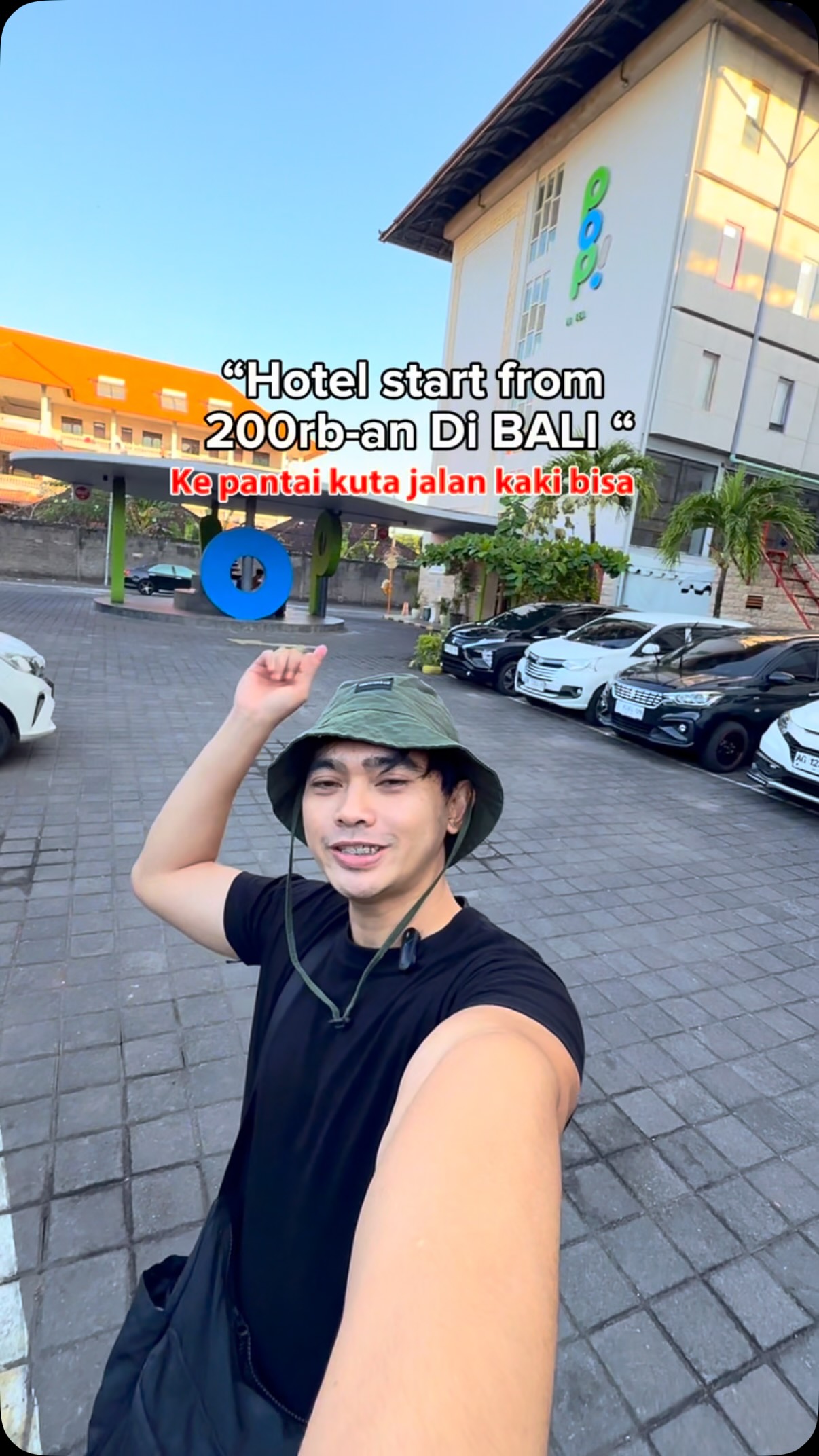 Andra Mahendra, Kuta Beach