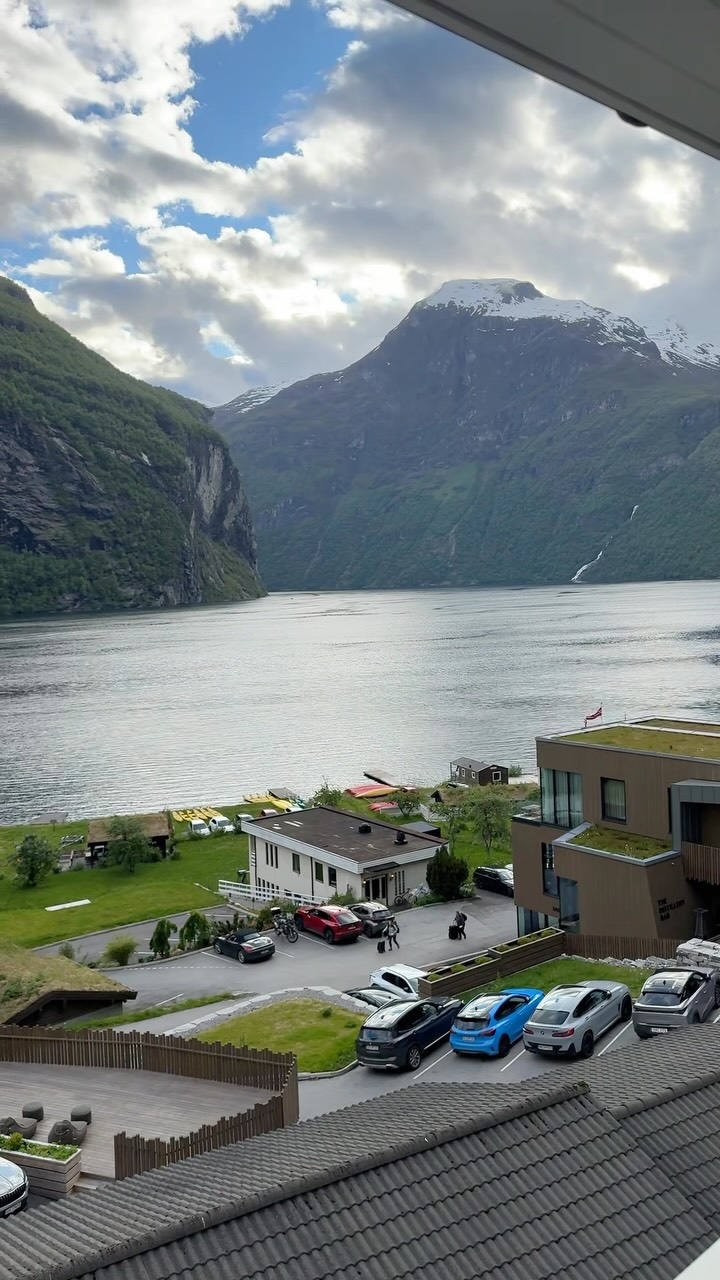 Alanna | Travel & Adventure, Geiranger