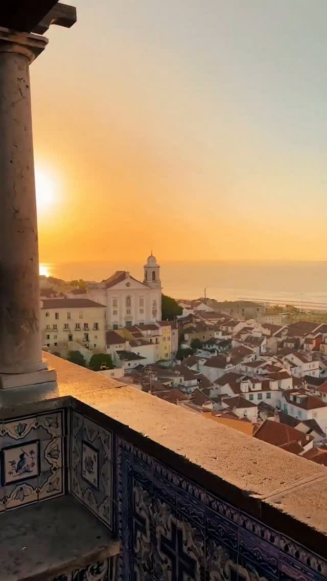 Facebook, Arco da Rua Augusta