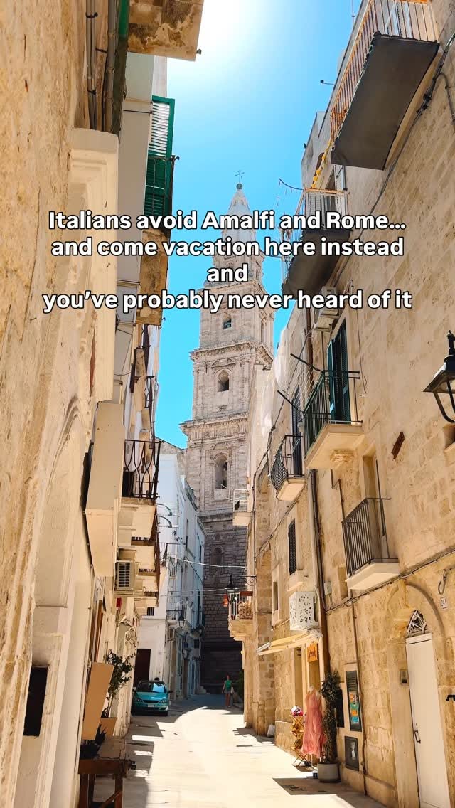 Facebook, Amalfi