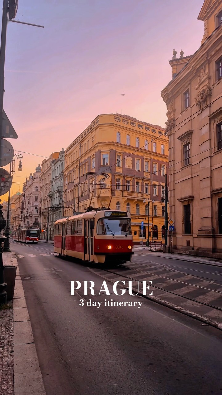 Veronika | Travel Content Creator, Charles Bridge