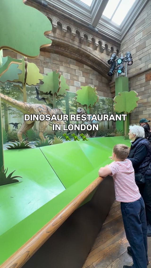 Courtney & the gang, Natural History Museum