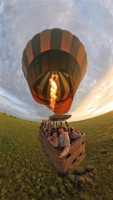 Dan & Alex Spieler | Travel Couple | Miami, Serengeti National Park