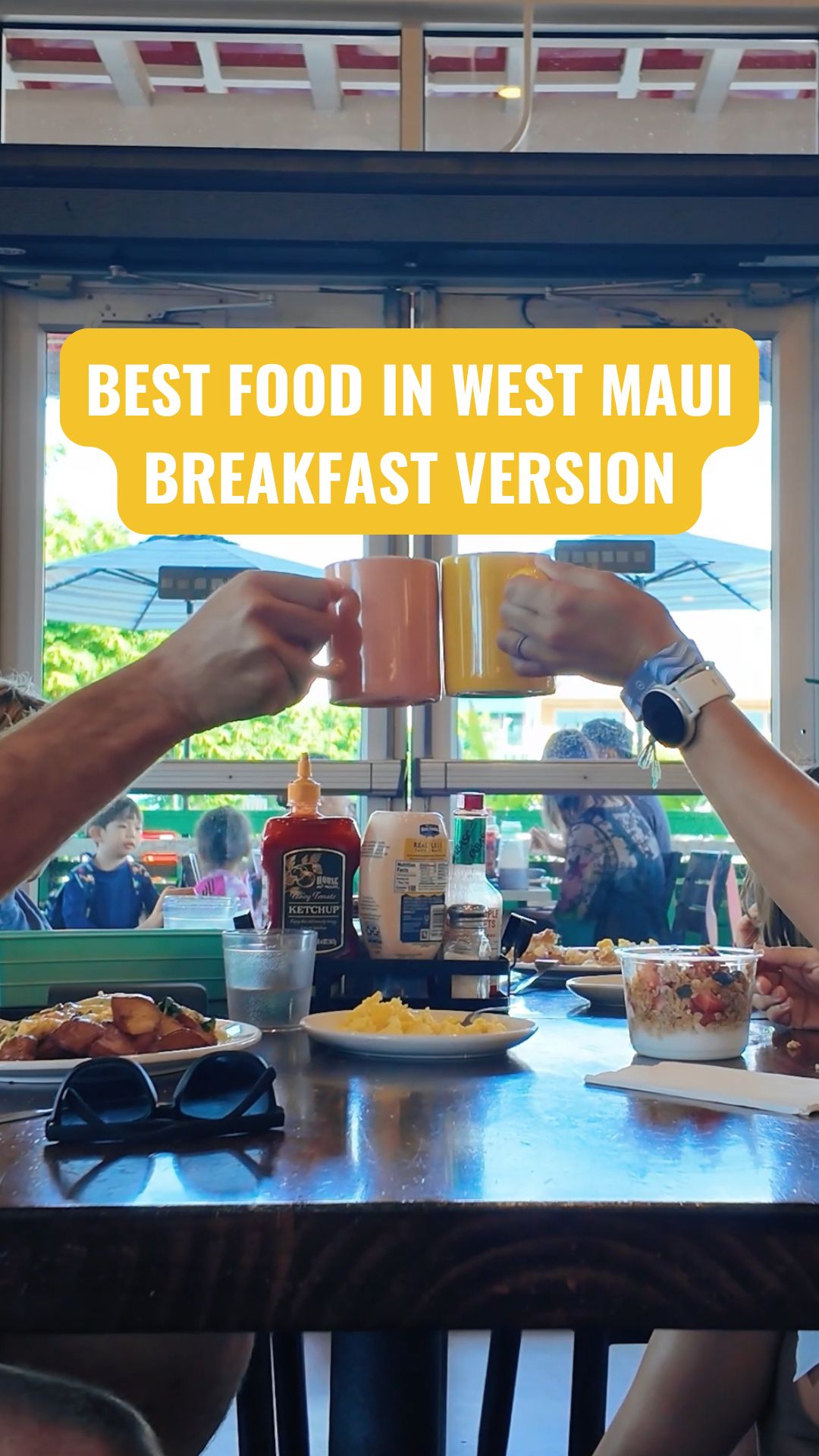 Erica &Jordan | The Hawaii Vacation Guide, Kihei Caffe