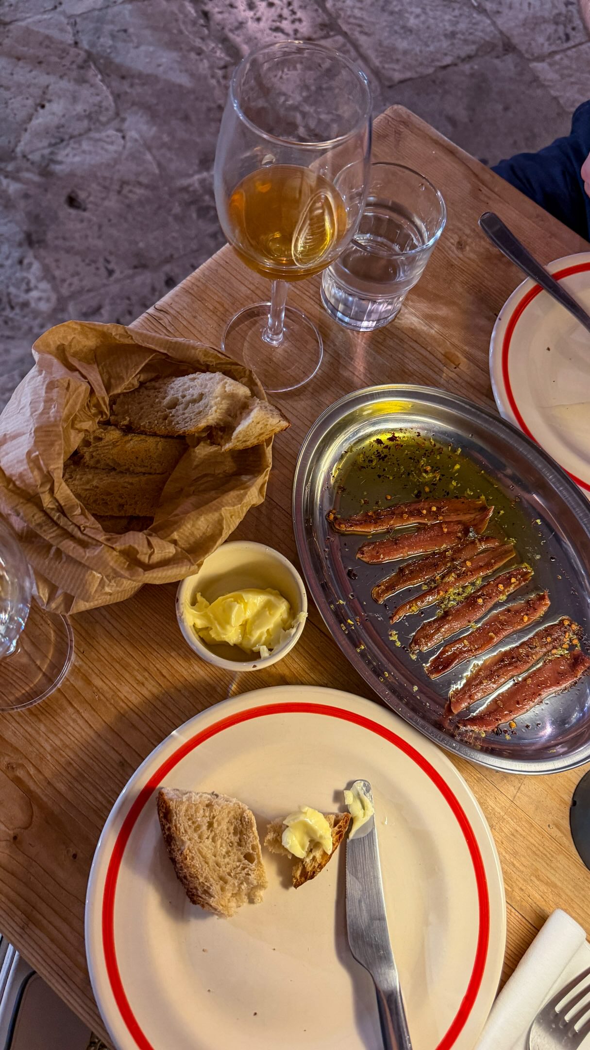 Maša | Food & Travel Content Creator, ACQUASANTA dispensa e vino