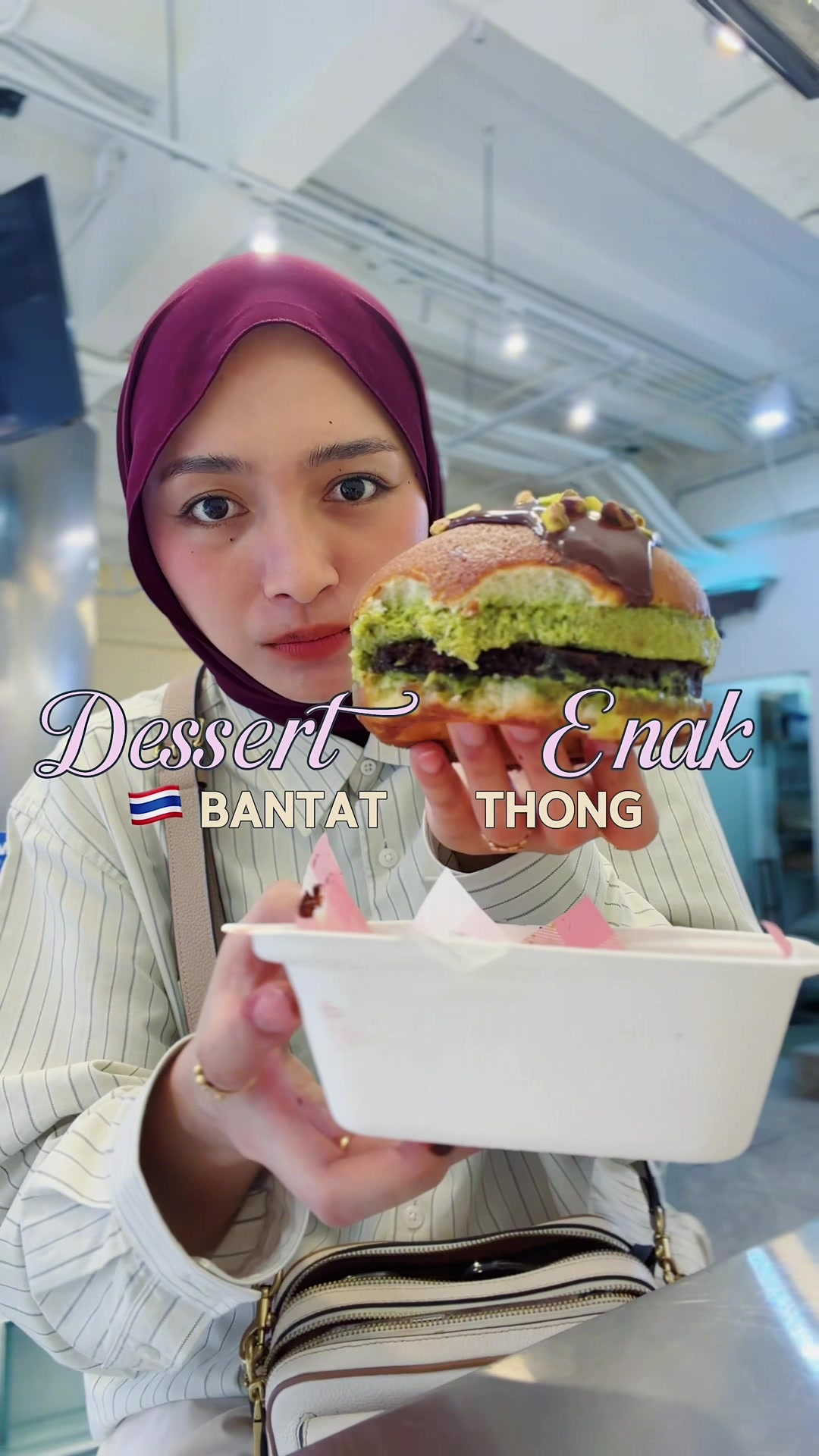 Shifa’s Journey 🇹🇭, Banthat Thong Road