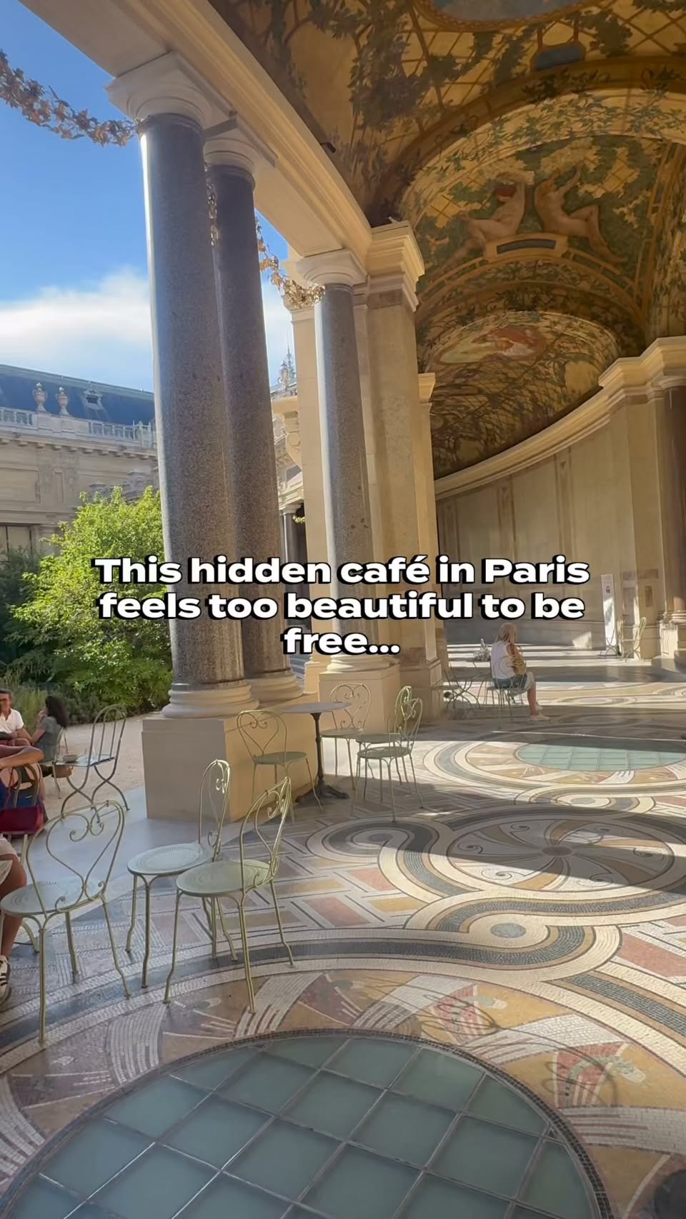 Facebook, Petit Palais