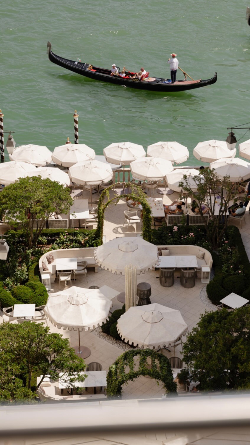 Elisa Dublyanska, The St. Regis Venice