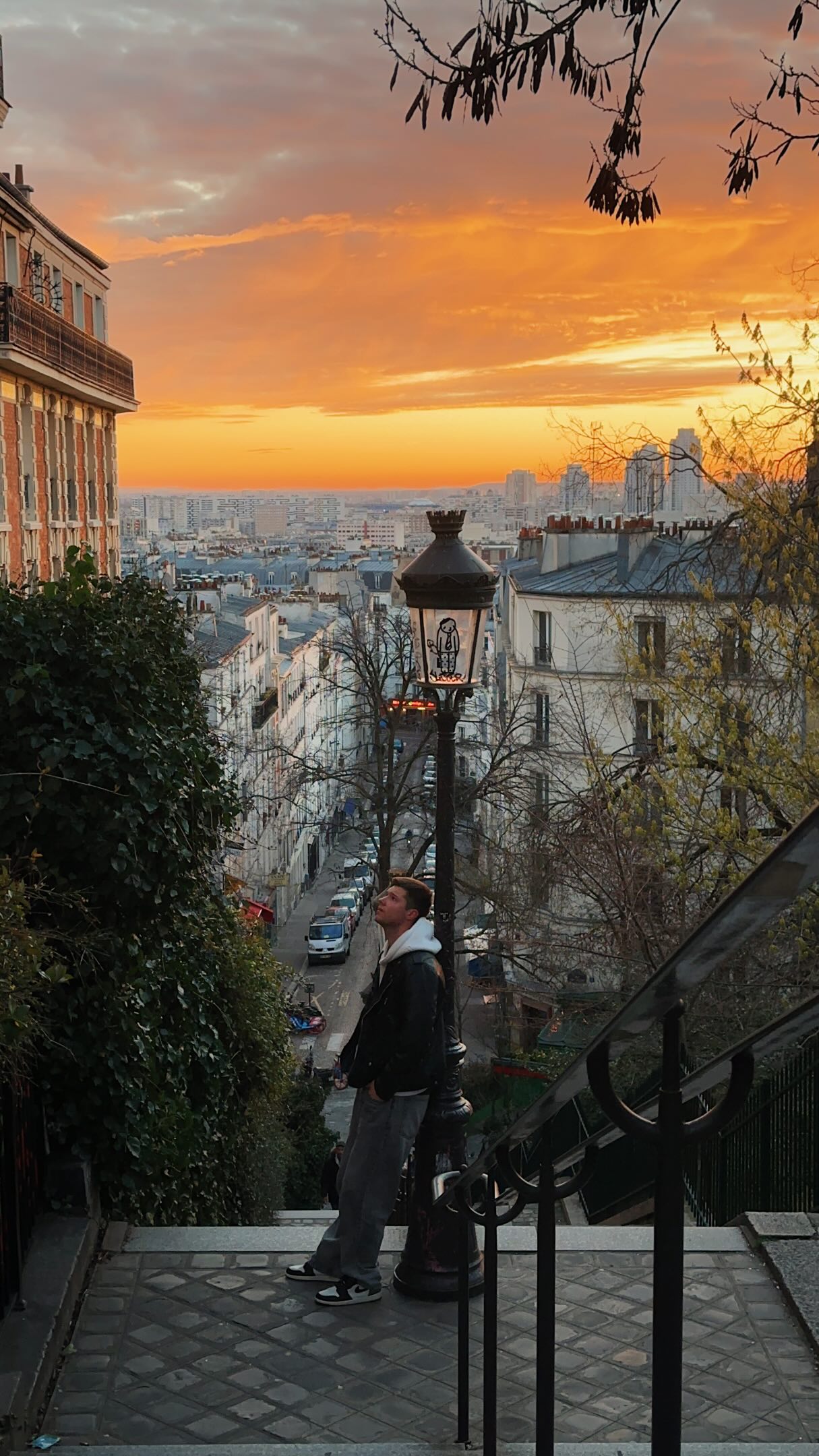 VALERA FETISOV, Eiffel Tower