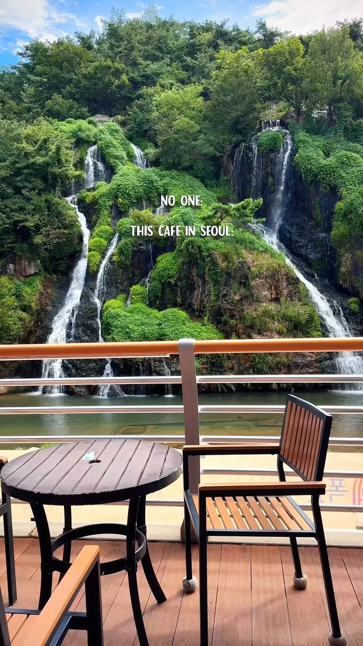 Karen Lee | Travel Creator | USA, Cafe Pokpo